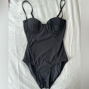 Tory burch underwire one piece swimsuit